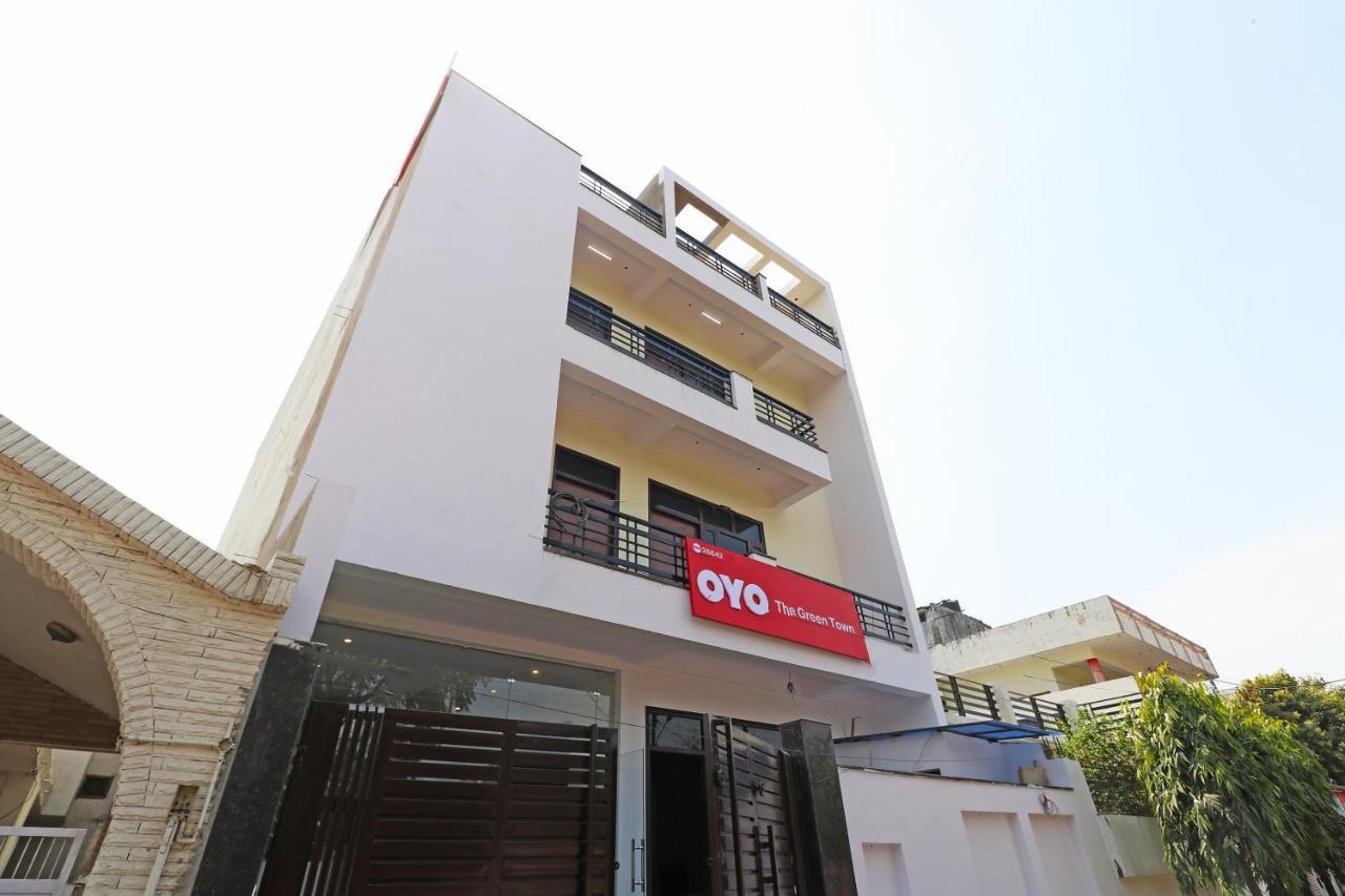 Capital O Hotel Royal Inn Near Gomti Riverfront Park Lucknow Dış mekan fotoğraf