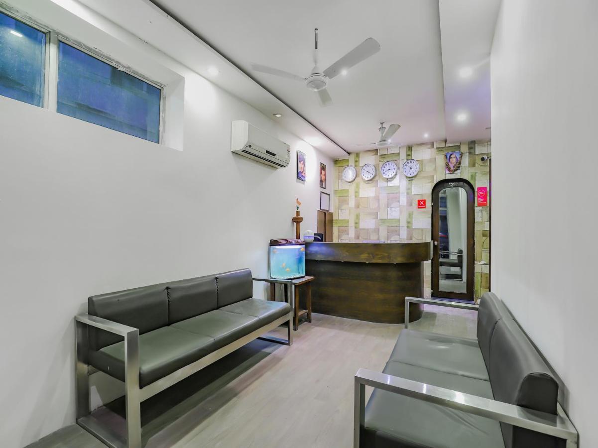Capital O Hotel Royal Inn Near Gomti Riverfront Park Lucknow Dış mekan fotoğraf